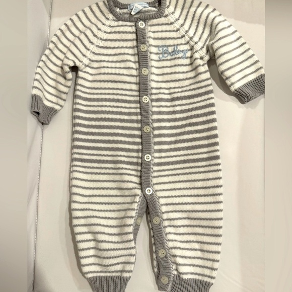 0-3m - First Impressions - Gray and white striped button down “Baby” boy onesie - Picture 2 of 4